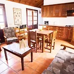 Holidaynorthtenerife Caserio Rural Charcos Εξοχικό σπίτι *