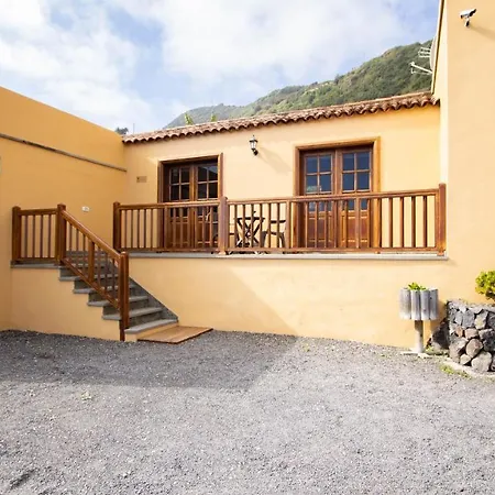 Летний дом Holidaynorthtenerife Caserio Rural Charcos Икод-де-лос-Винос