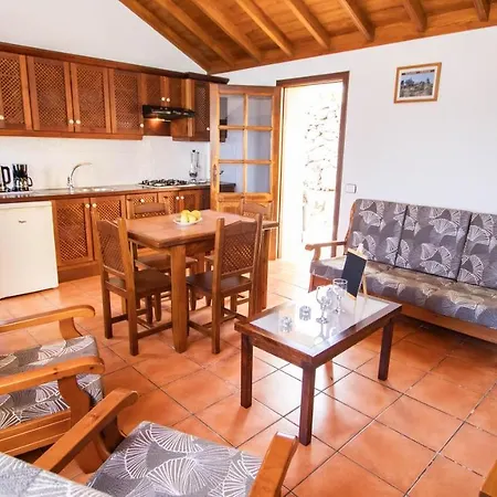 Holidaynorthtenerife Caserio Rural Charcos Icod De Los Vinos